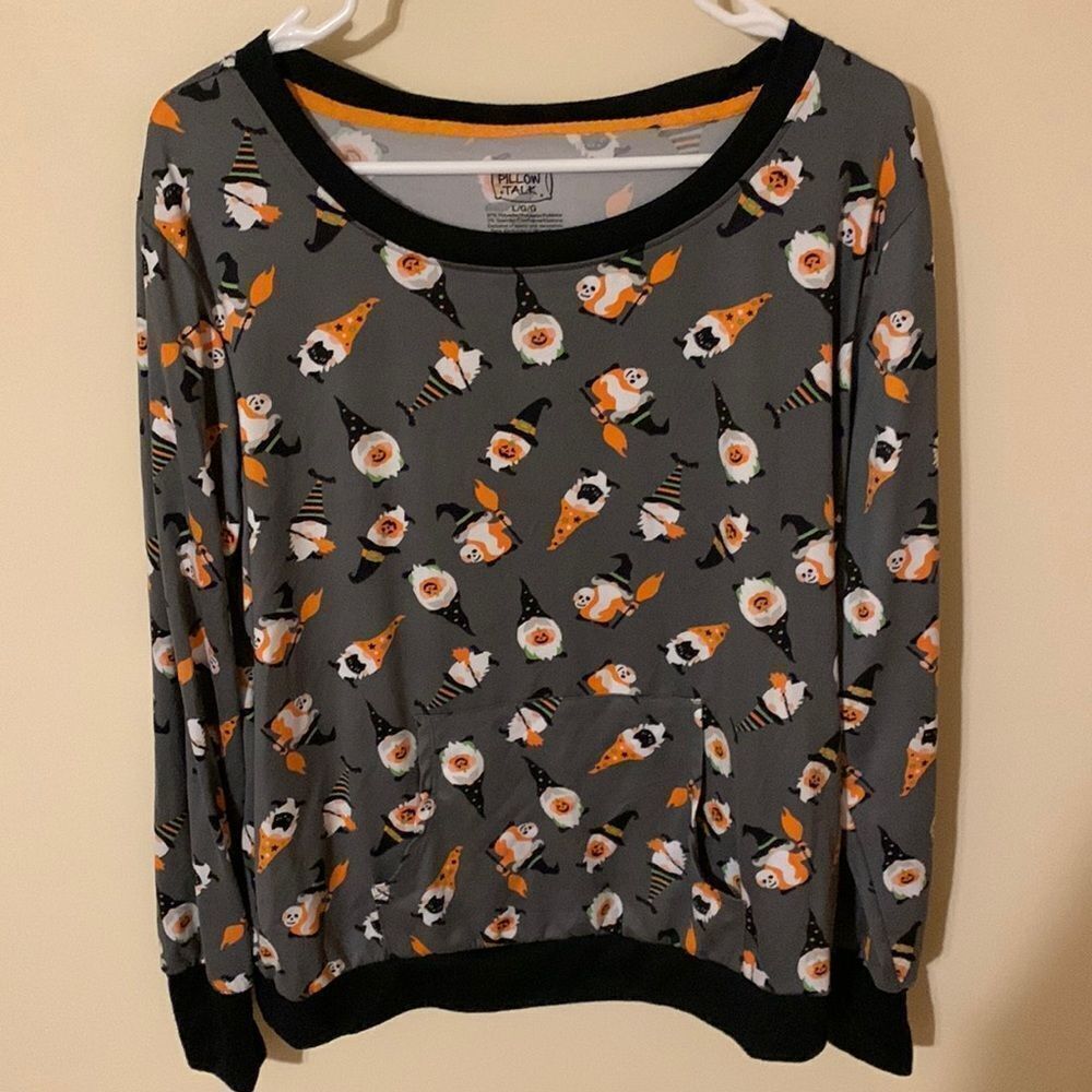 Pillow talk Halloween long sleeve top large
